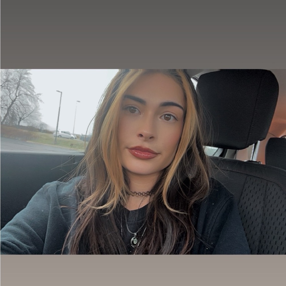Meet your Posher, Lidia